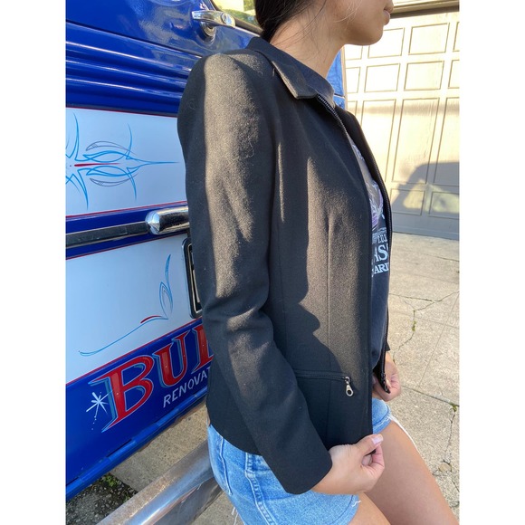 Collard Cropped Jacket with zipper | Black slim fit Coat - Picture 4 of 7